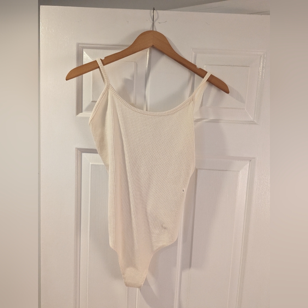 NWT American eagle cream body suit sz L